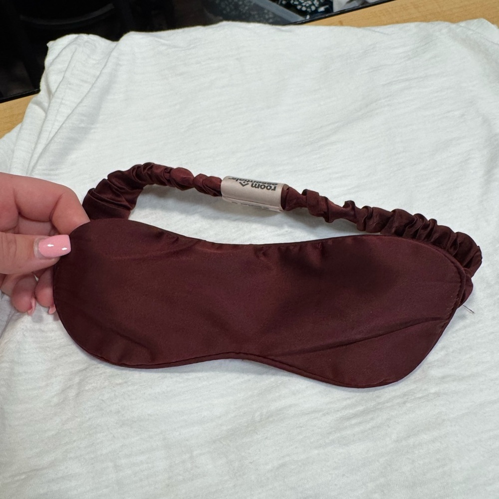Room Essentials Burgundy Satin Sleep Mask with Ruched Band